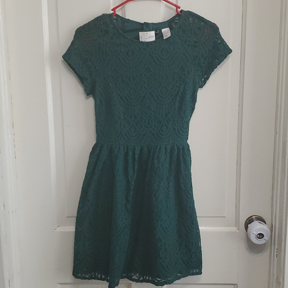H & M DIVIDED short lace dress